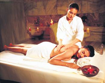 * Bali masajı, Uzakdoğu banyoları çok moda oldu, sizce onlar mı, yoksa vücut için bizim Türk hamamları mı çok daha yararlı?